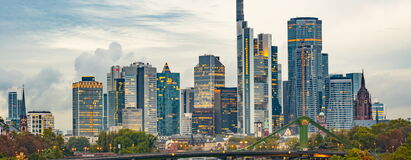 Frankfurt%20iStock 2182307768%20%281%29